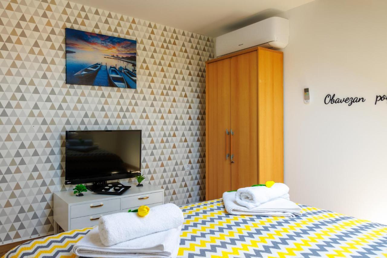 Apartmani Nina Golubac Exterior foto